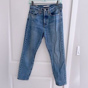 Never worn. Levi’s wedgie jeans. Size 27.